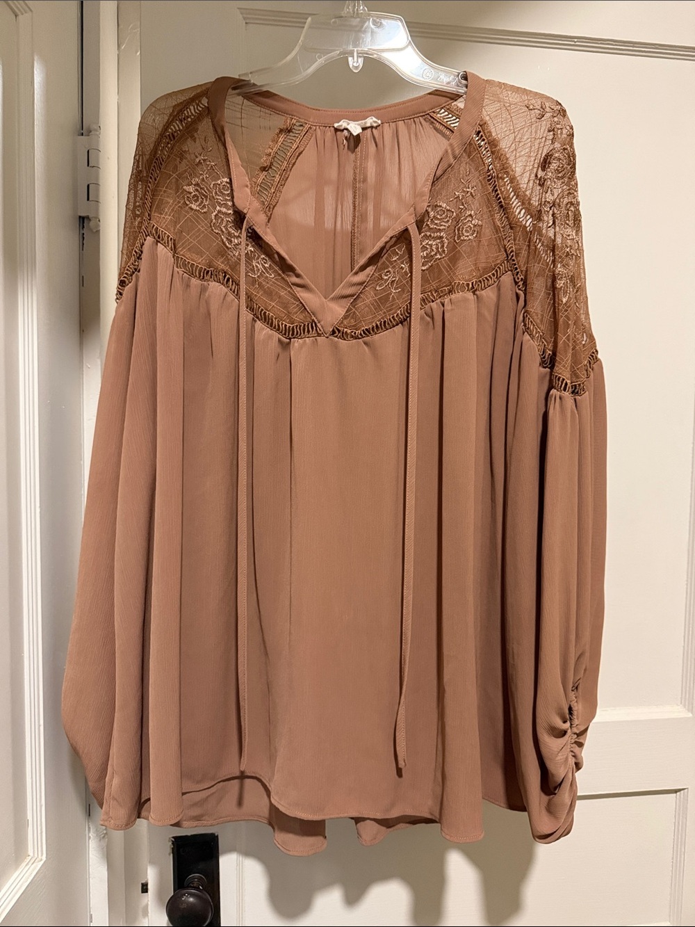 ODDY Mauve-Taupe Lace Yoke Peasant Blouse